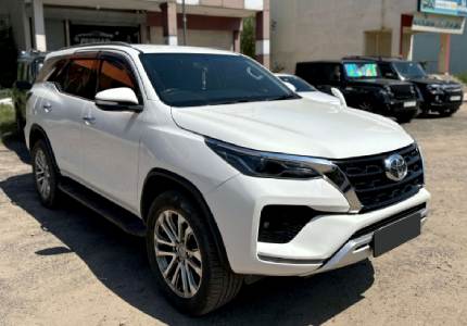 Fortuner on Rent