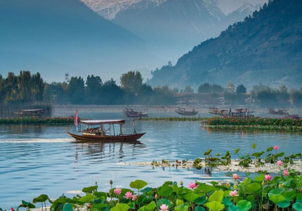 Amritsar Srinagar 9 Days Package